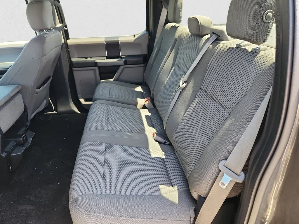 Used 2018 Gray Ford XLT image 8