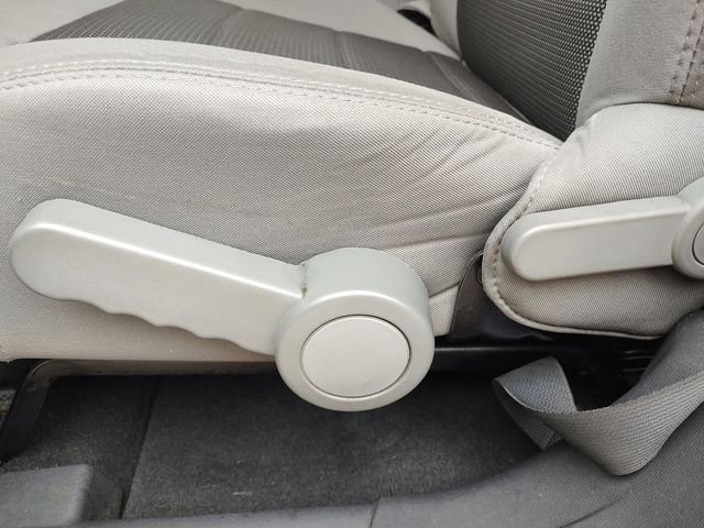 Used 2008 Green Jeep X image 22