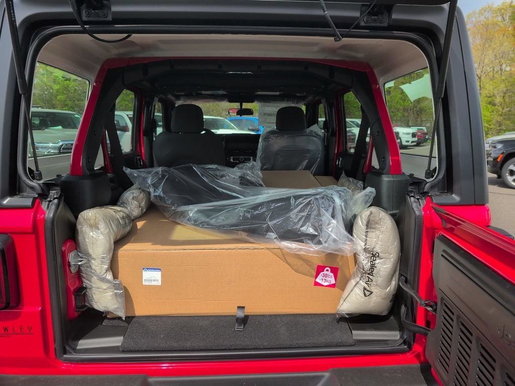 New 2026 Firecracker Red Clear-Coat Exterior Paint Jeep Sport image 19