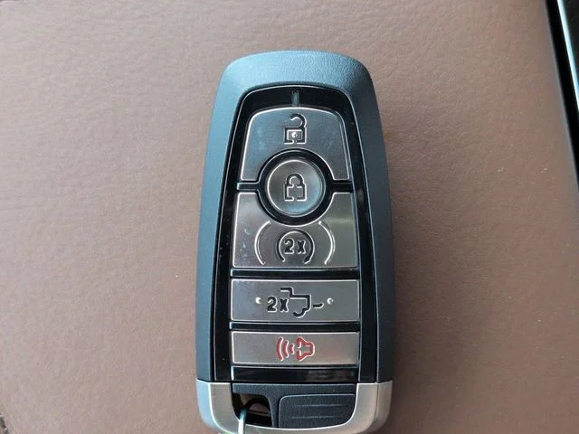 New 2026 Gray Ford King Ranch image 29