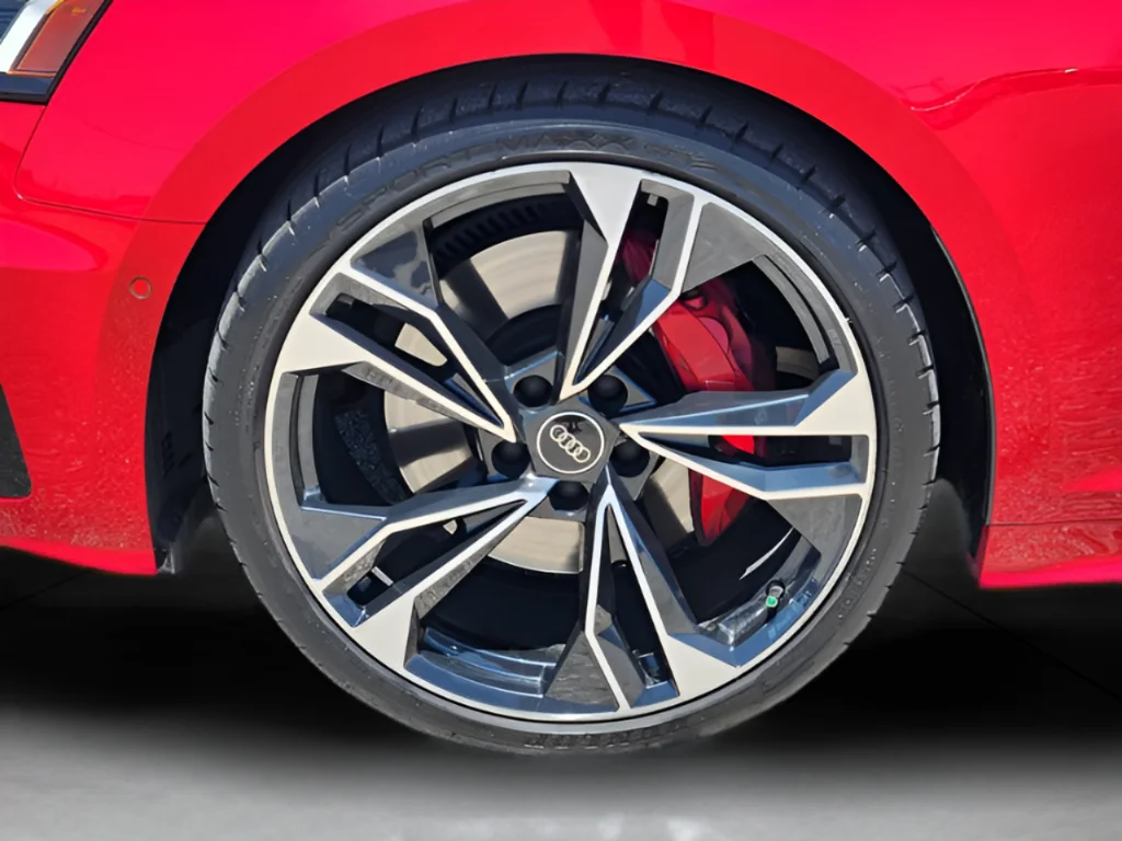 Used 2024  Audi 3.0T Prestige image 9