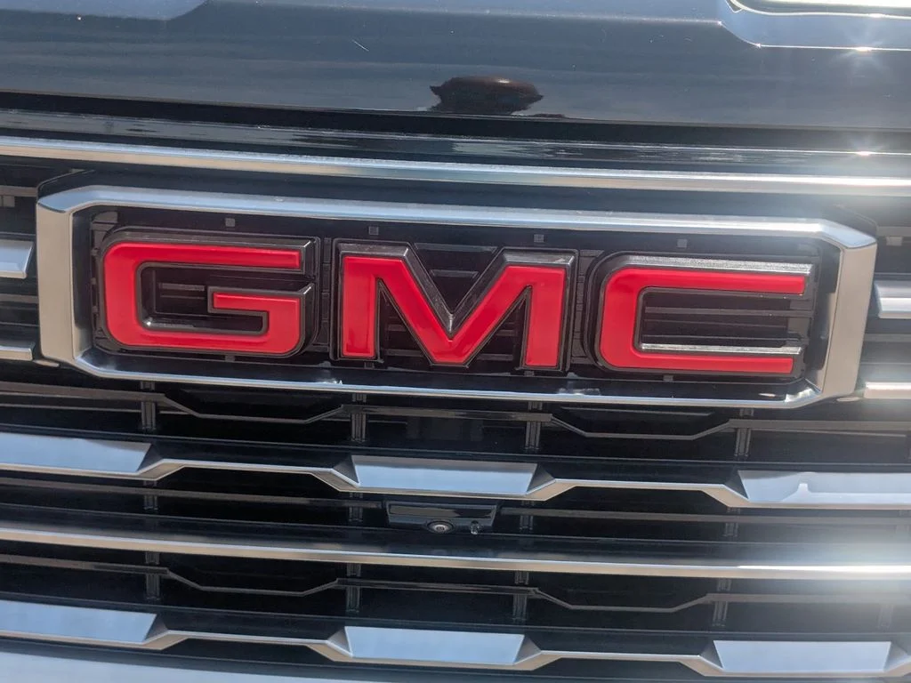 Used 2025 Silver GMC AT4 image 4