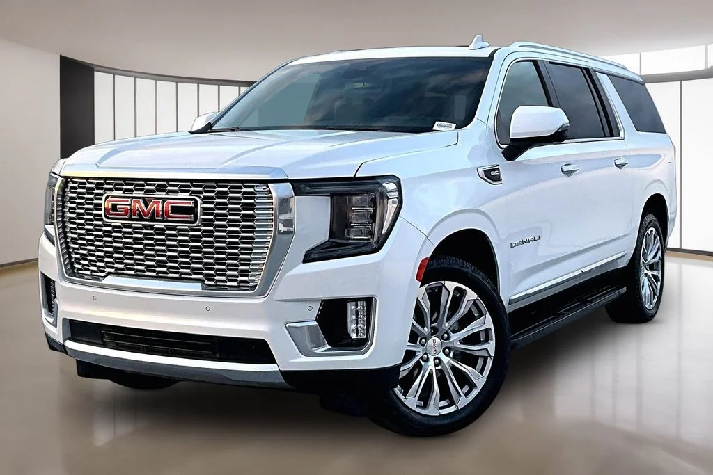 2023 GMC Yukon Denali AWD's photo