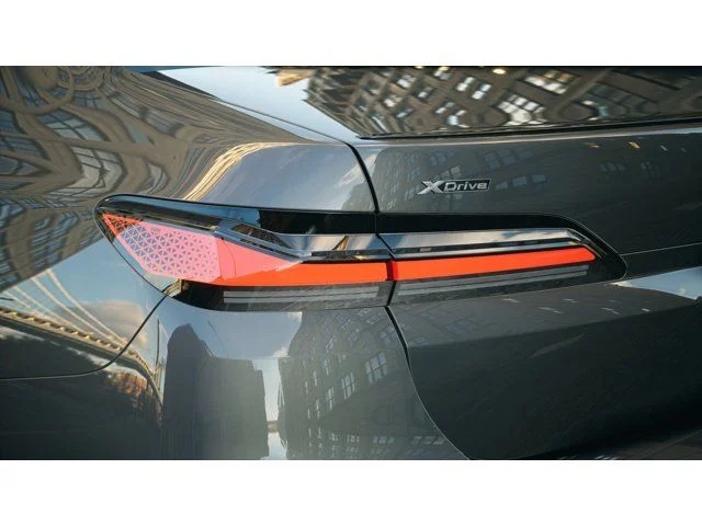 New 2026 Dravit Grey Metallic BMW 760i xDrive image 8