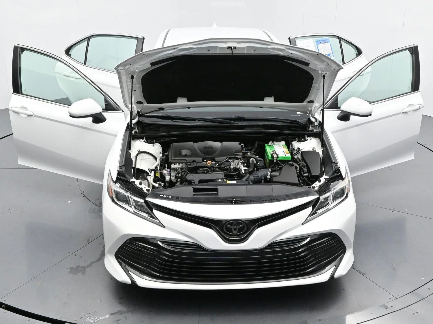 Used 2020 Super White Toyota LE image 34