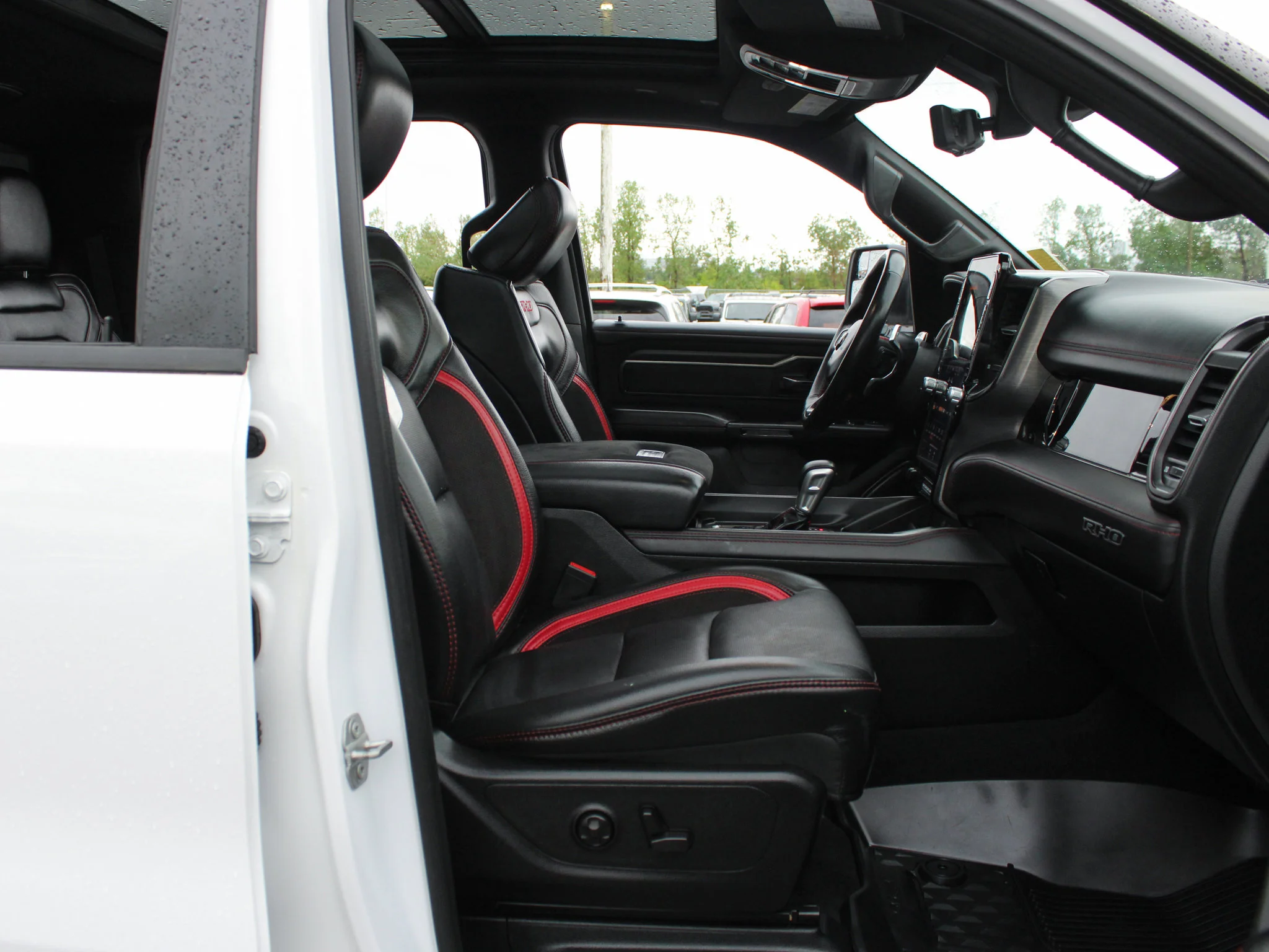 Certified Used 2025 White RAM RHO * No Accidents | Twin-Turbo 540 HP | Apple CarPlay | Massage Seats | Head-Up Display | Bedliner image 26