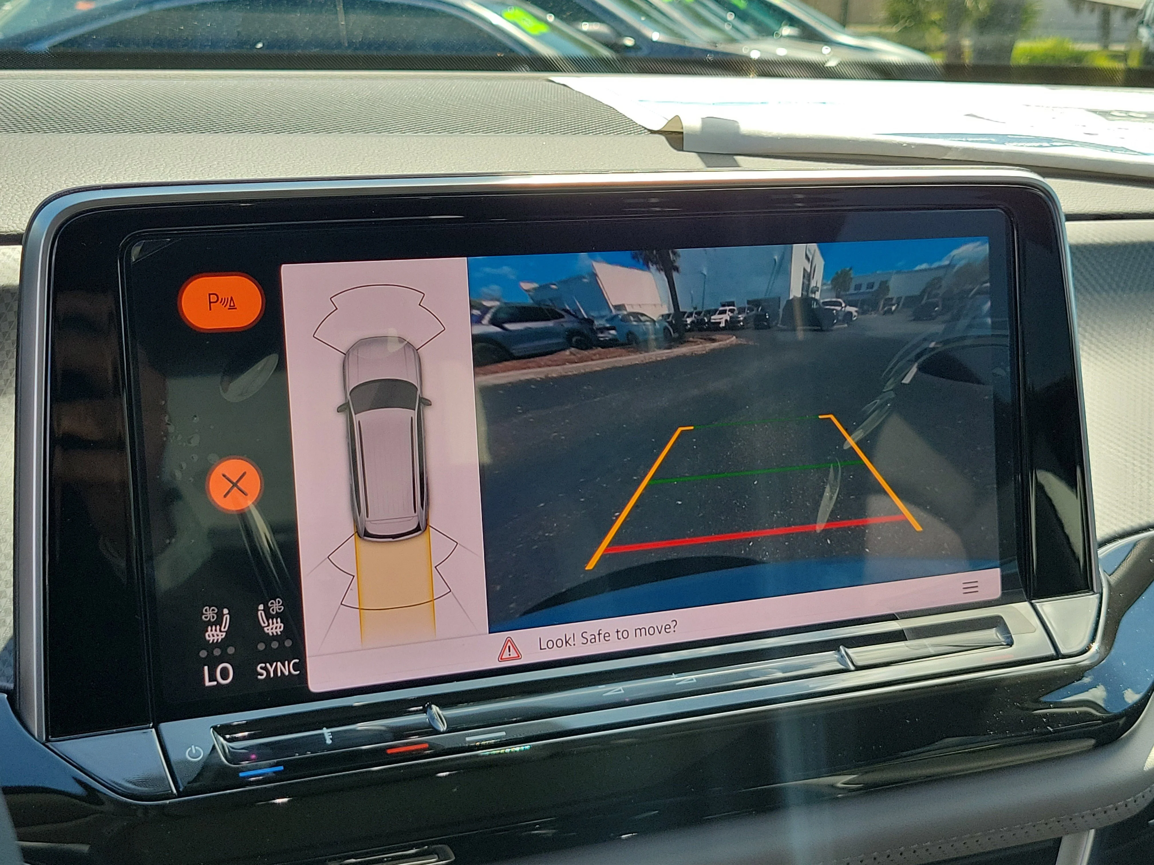 New 2026 White Volkswagen Peak Edition image 28