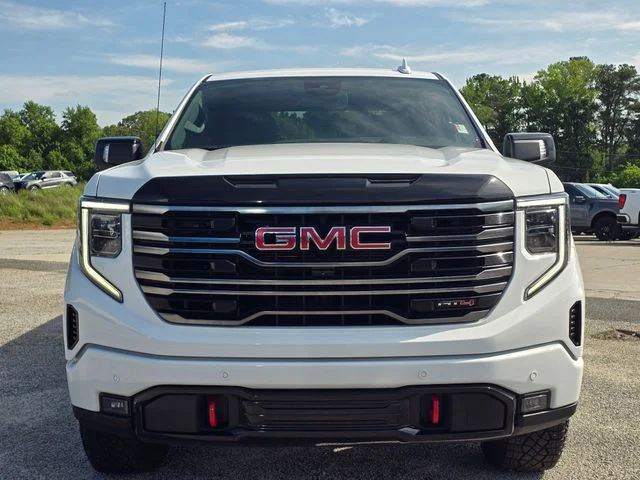 Used 2025 White GMC AT4 image 8