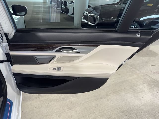 Certified Used 2022 Mineral White Metallic BMW 740i image 13