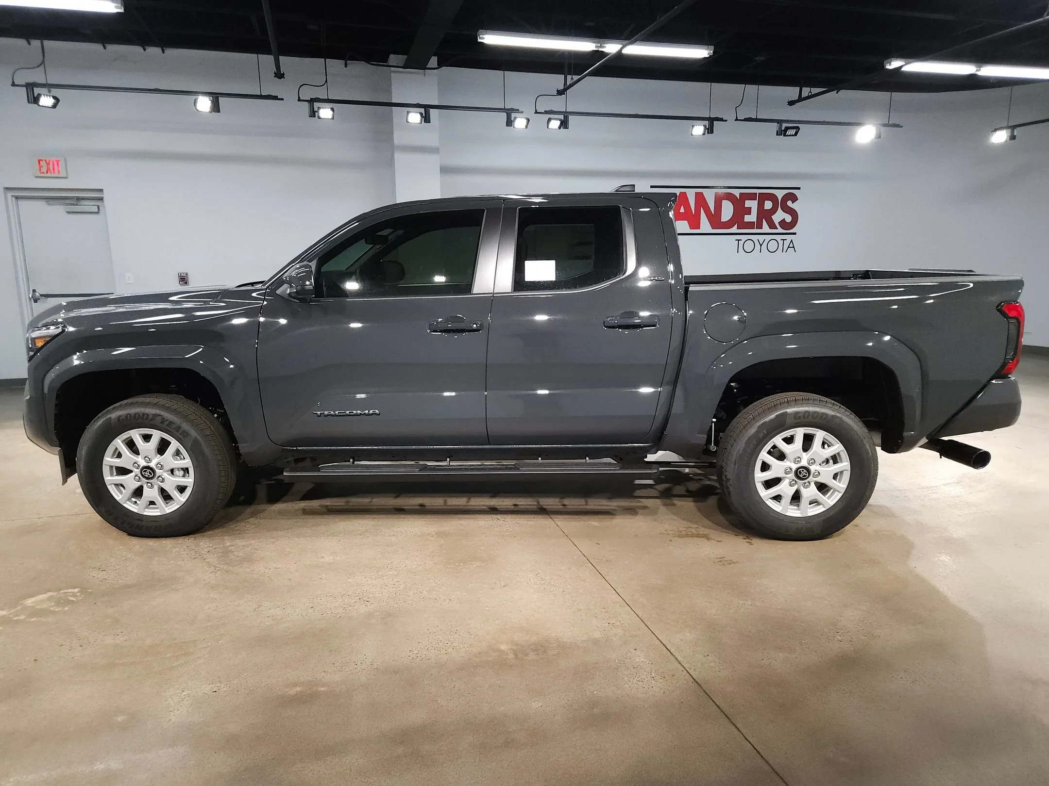 New 2026 Underground Toyota SR5 image 4