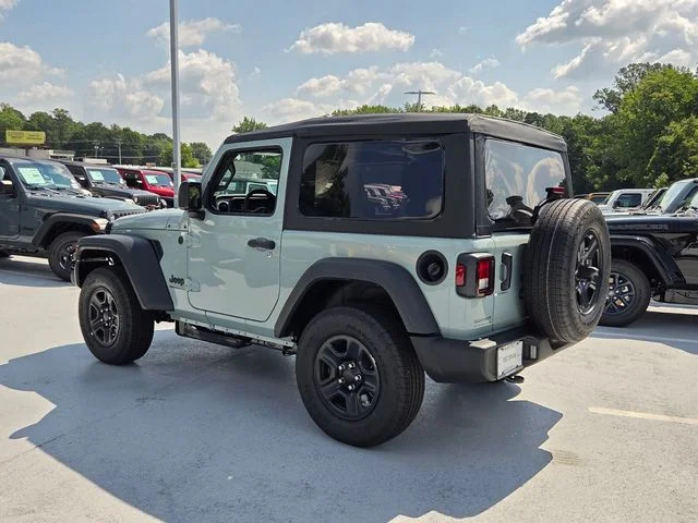 New 2026 Earl Clearcoat Jeep Sport image 6
