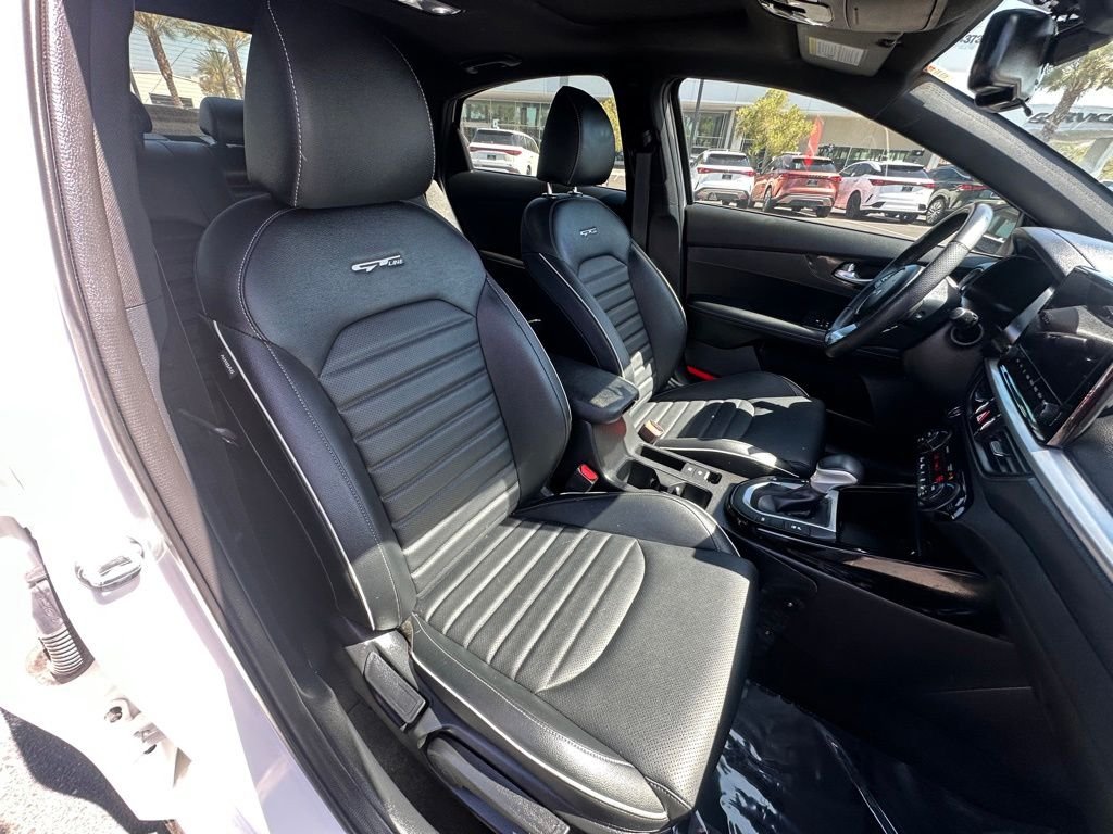 Used 2024 White Kia GT-Line image 20