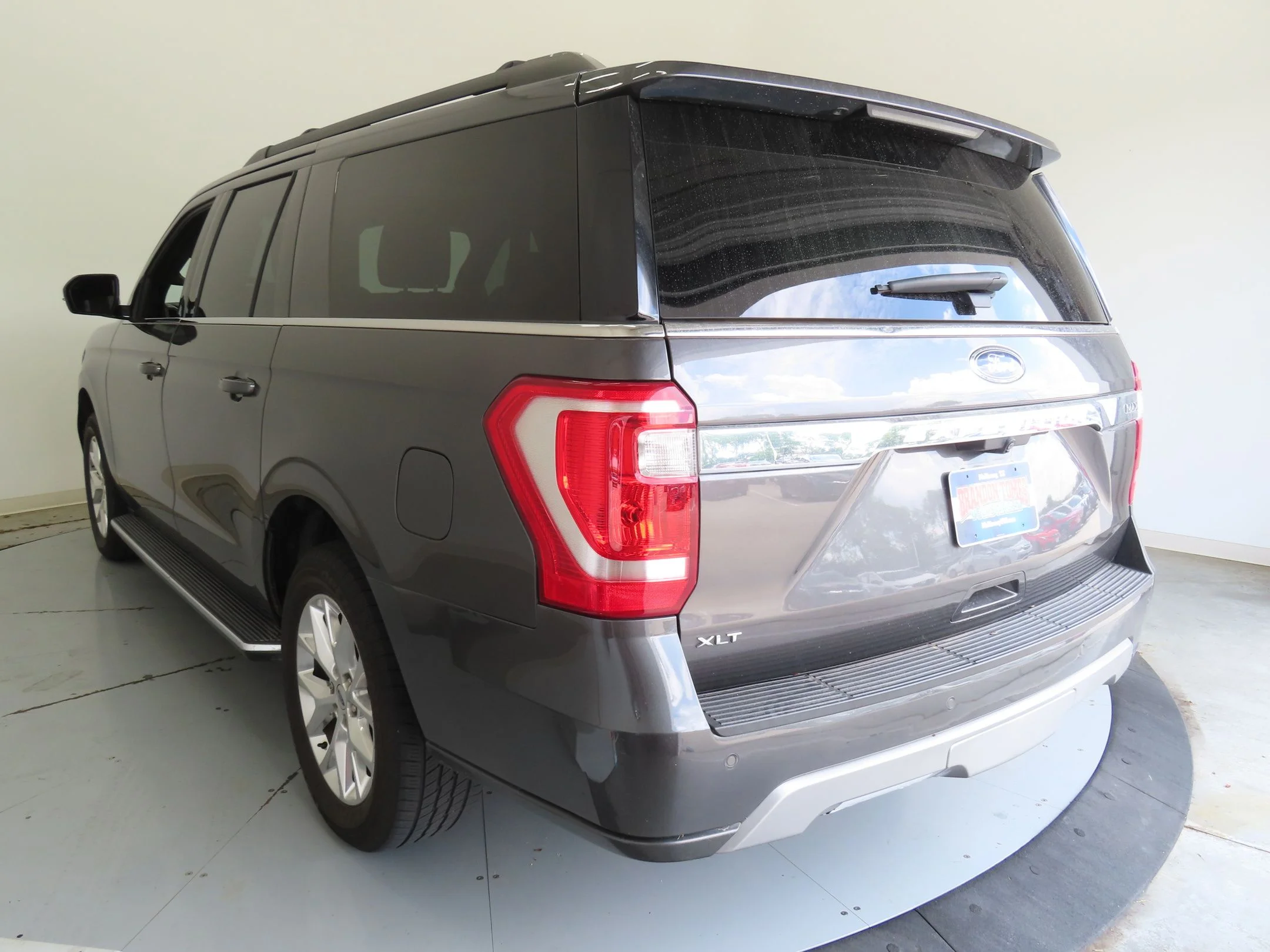 Used 2021 Gray Ford XLT image 6