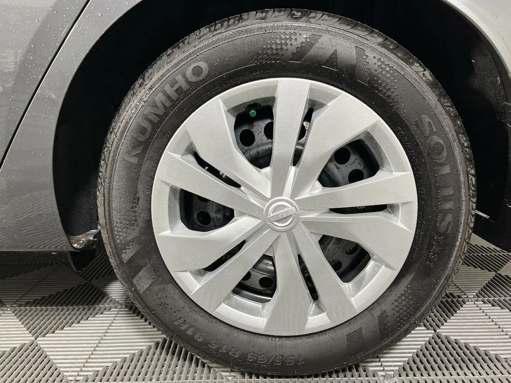 2025 Nissan Versa Sedan S - Photo 18