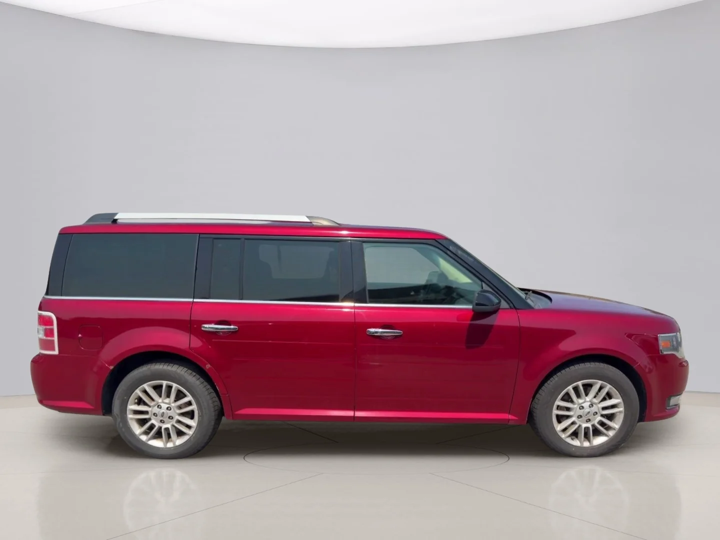 Used 2018 Red Ford SEL image 6