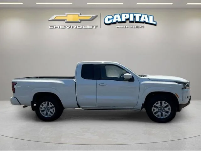 Used 2024 White Nissan SV image 6