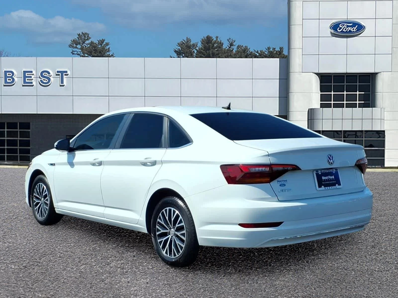 Used 2019 Pure White Volkswagen SEL image 4