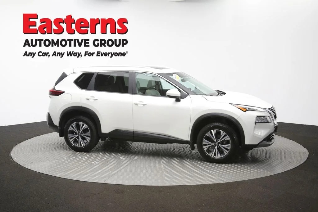 Used 2023 White Nissan SV image 48
