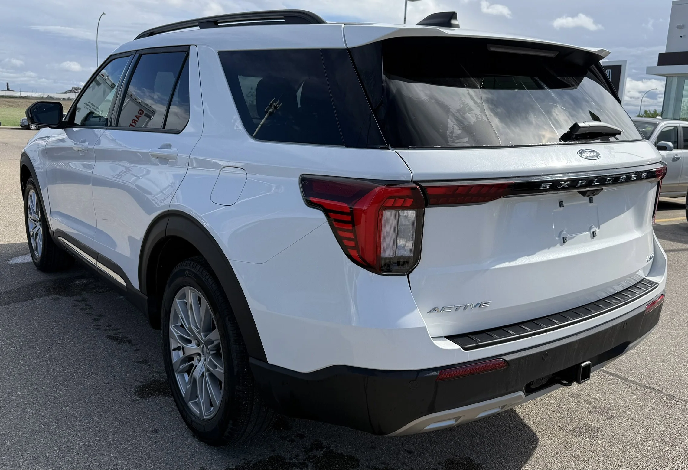 Used 2025 WHITE Ford ACTIVE 4WD **New Arrival** image 3