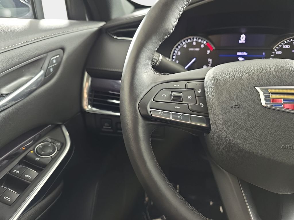 Used 2022 Stellar Black Metallic Cadillac Luxury image 20
