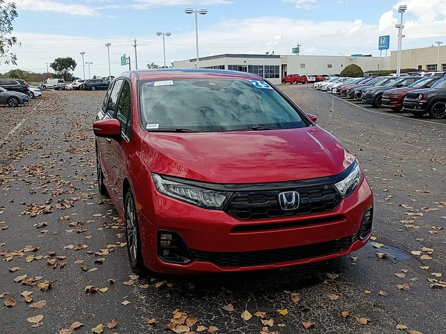 Certified Pre-Owned 2025 Honda Odyssey Touring Front-wheel Drive Van