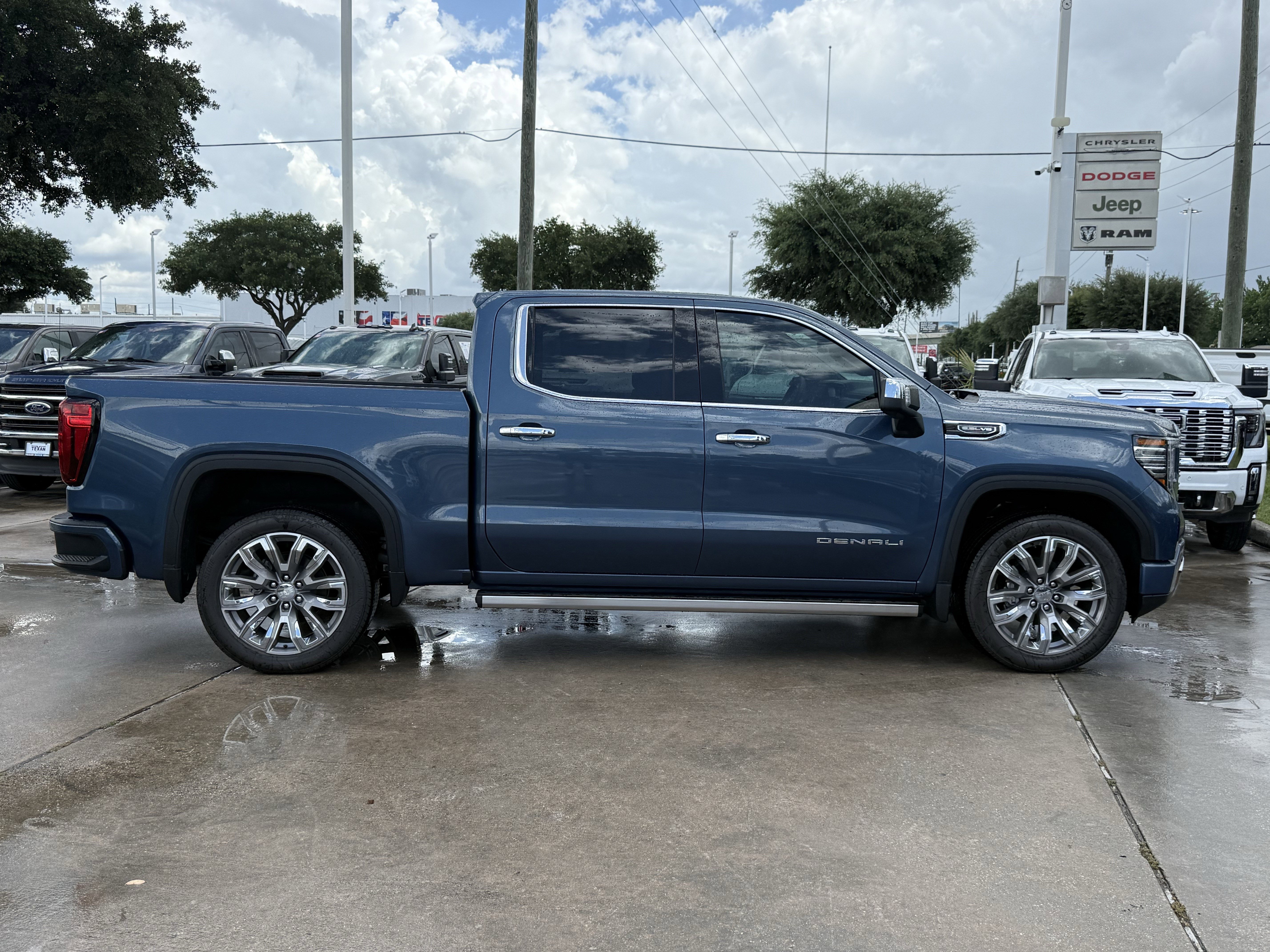New 2026 DOWNPOUR METALLIC GMC Denali image 3