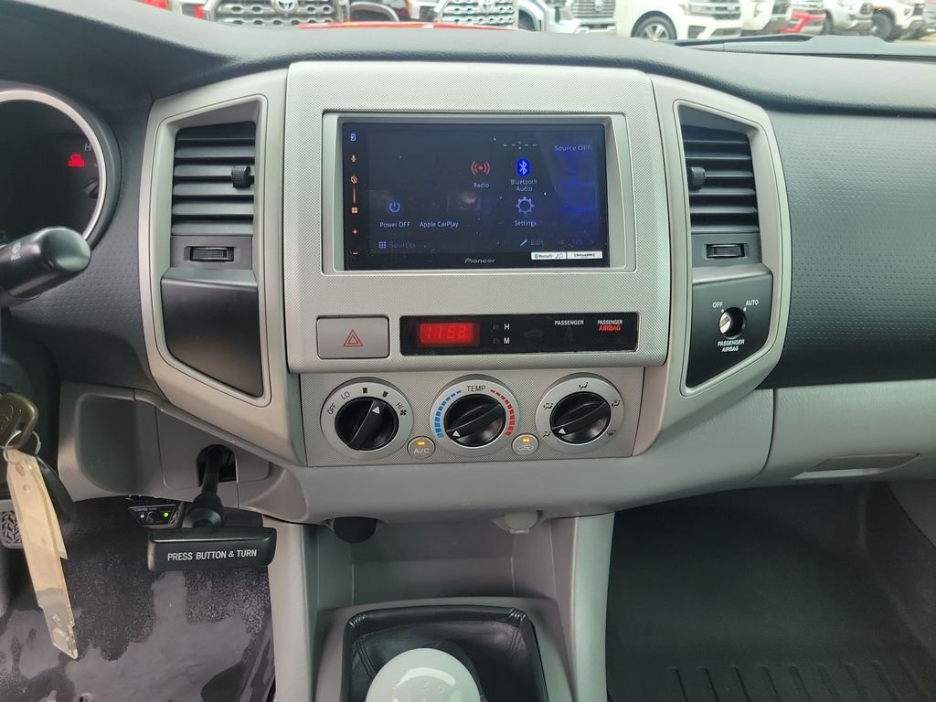 Used 2007  Toyota X-Runner image 31