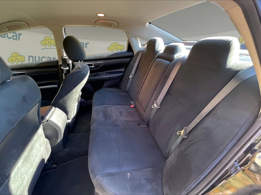 Used 2015 Black Nissan 2.5 S image 25