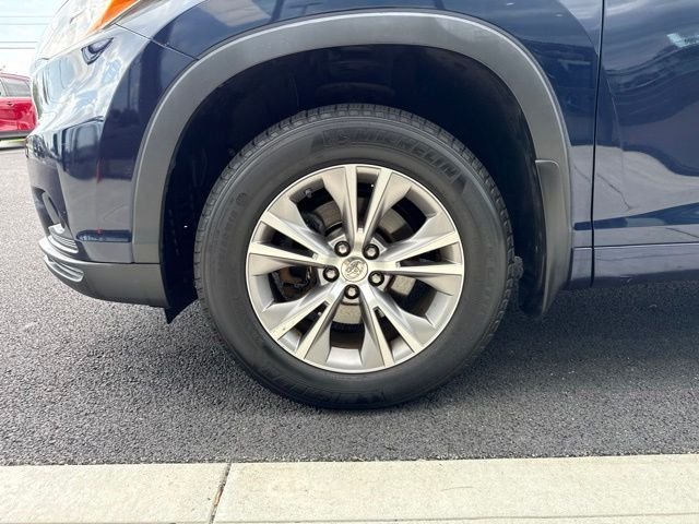 Used 2014 Blue Toyota XLE V6 image 8