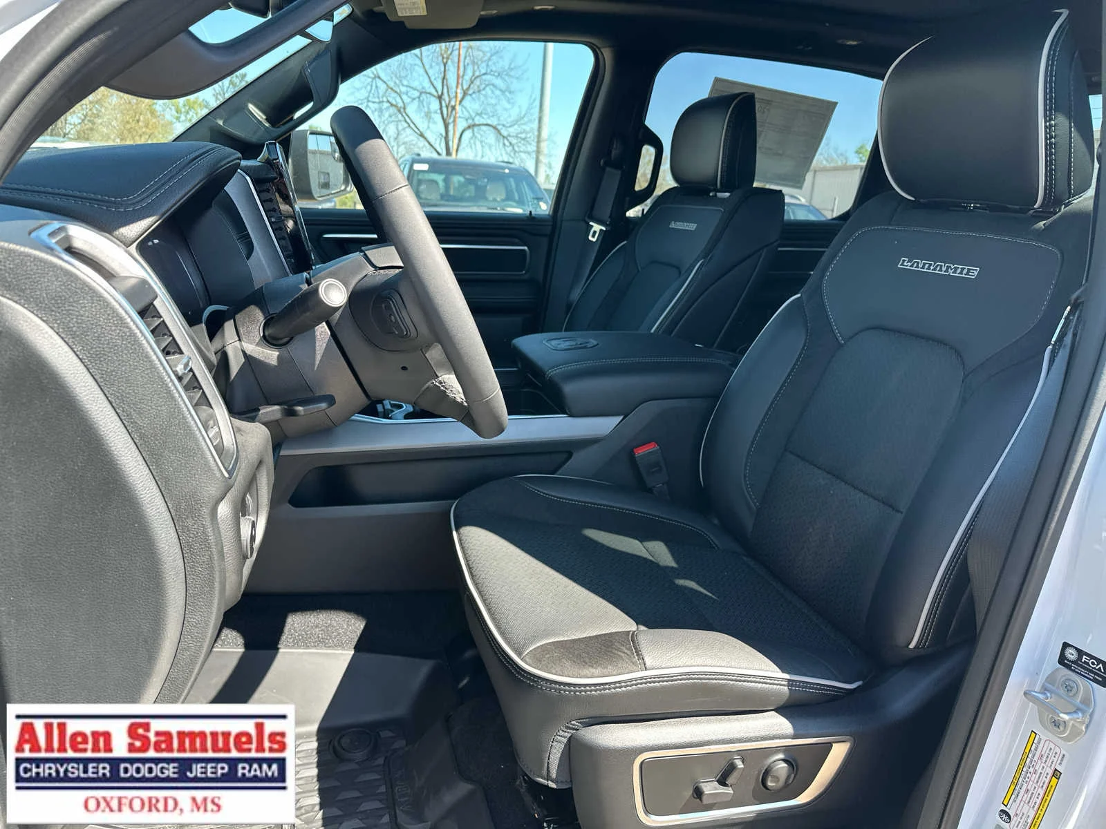 2026 RAM 1500 Laramie - Photo 11