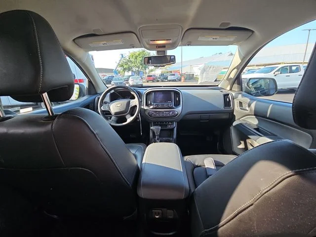 Used 2019 Black Chevrolet Z71 image 23