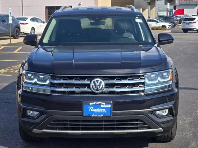Used 2019 Black Volkswagen 3.6L V6 SE image 2