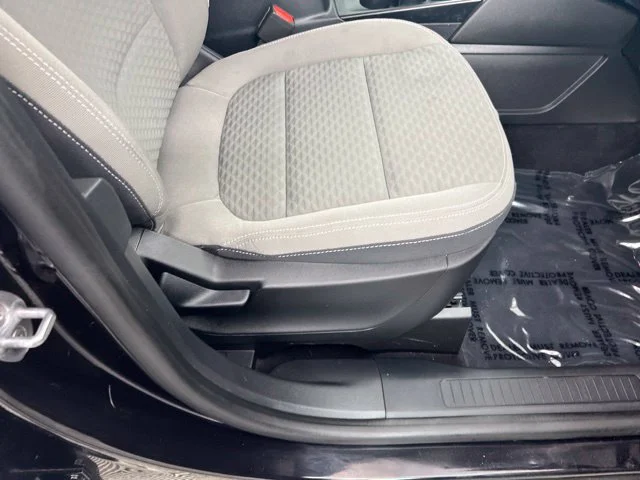 Used 2022 Black Ford SE image 23