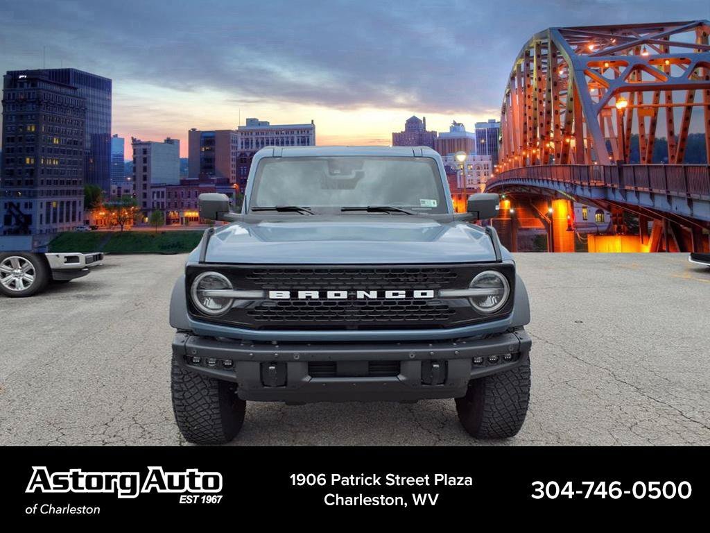 Used 2024 Azure Gray Metallic Tri-Coat Ford Wildtrak image 8
