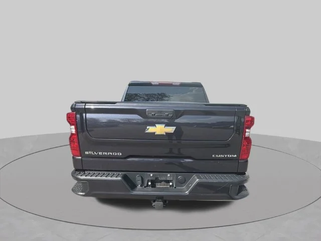 Used 2023 Gray Chevrolet Custom image 4