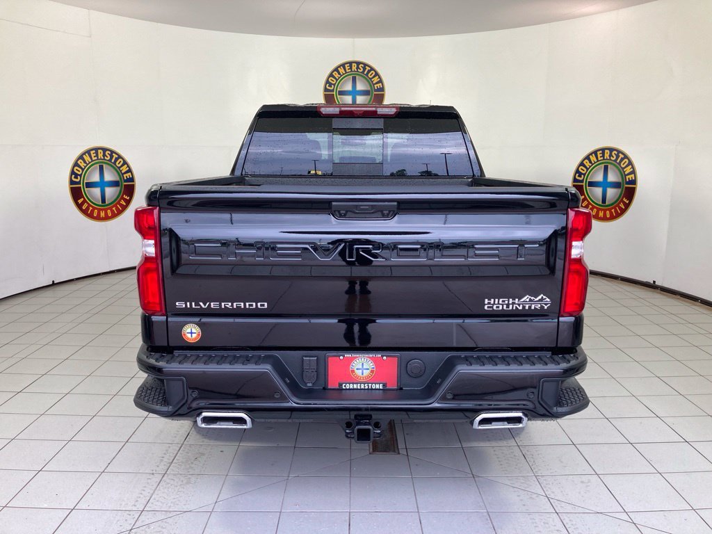 New 2026 Black Chevrolet High Country image 19