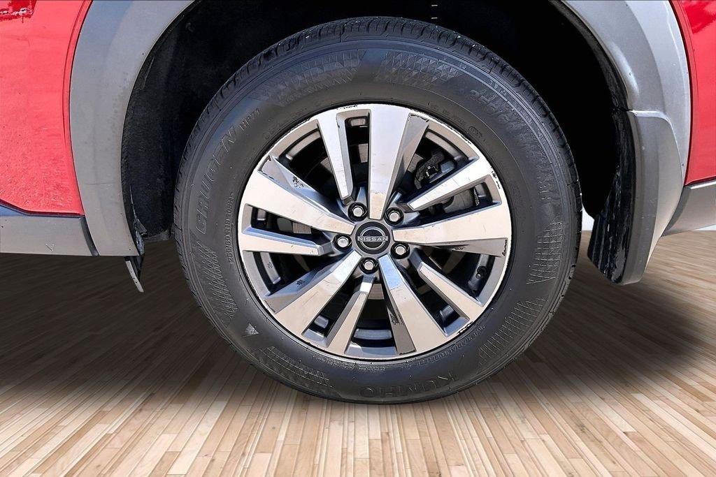 Used 2023 Red Nissan SL image 7