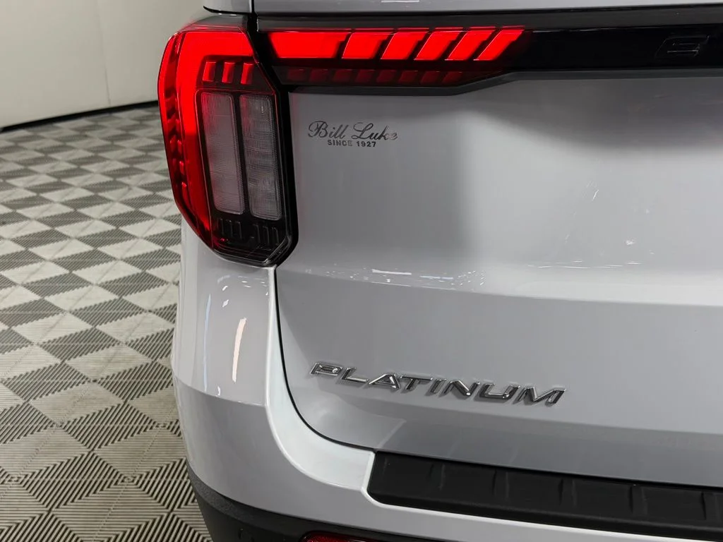 Used 2025 White Ford Platinum image 12