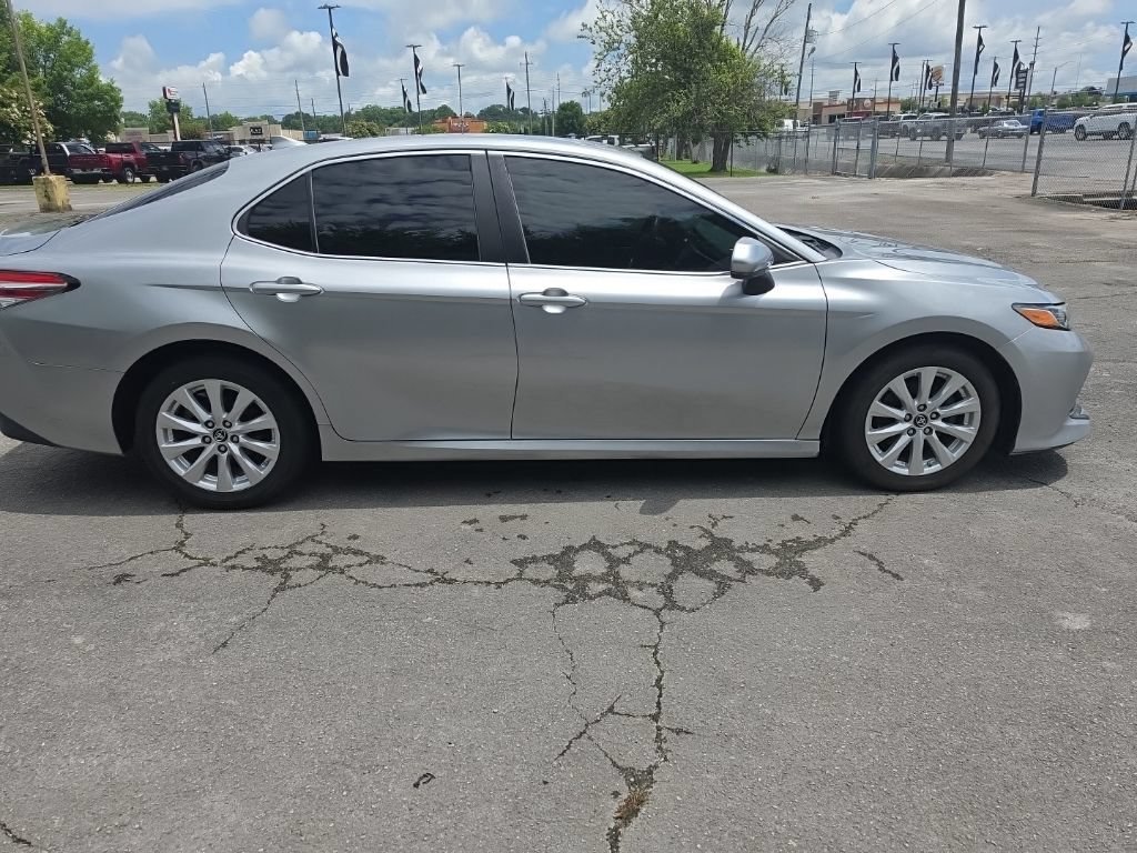Used 2019 Predawn Gray Mica Toyota LE image 10