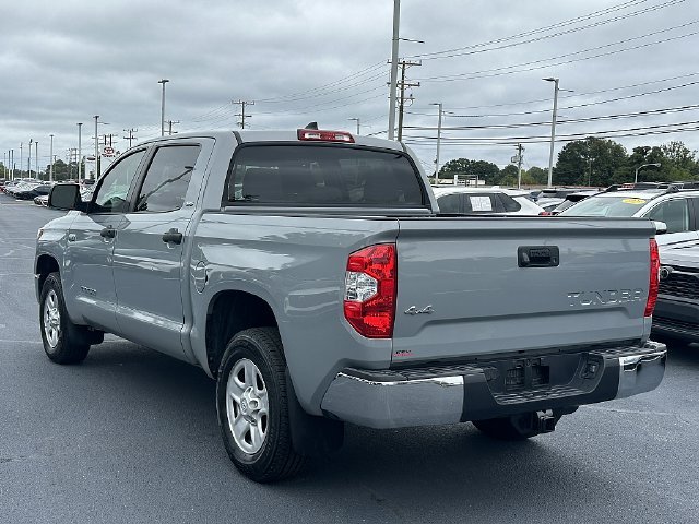Used 2020  Toyota SR5 image 5