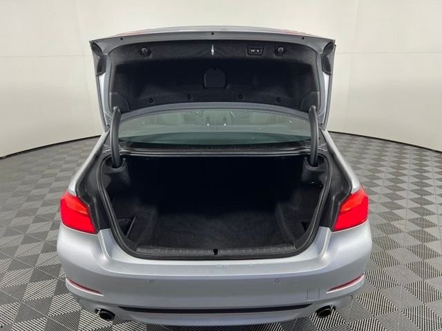 Used 2019 Silver BMW 530i image 41