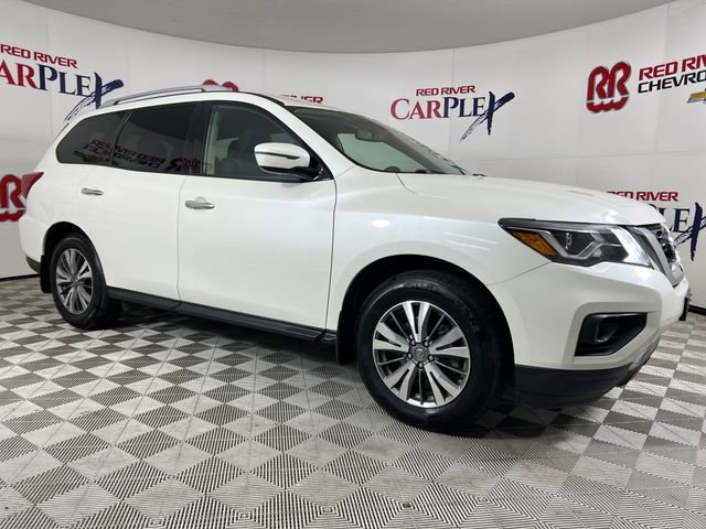 2020 Nissan Pathfinder SV