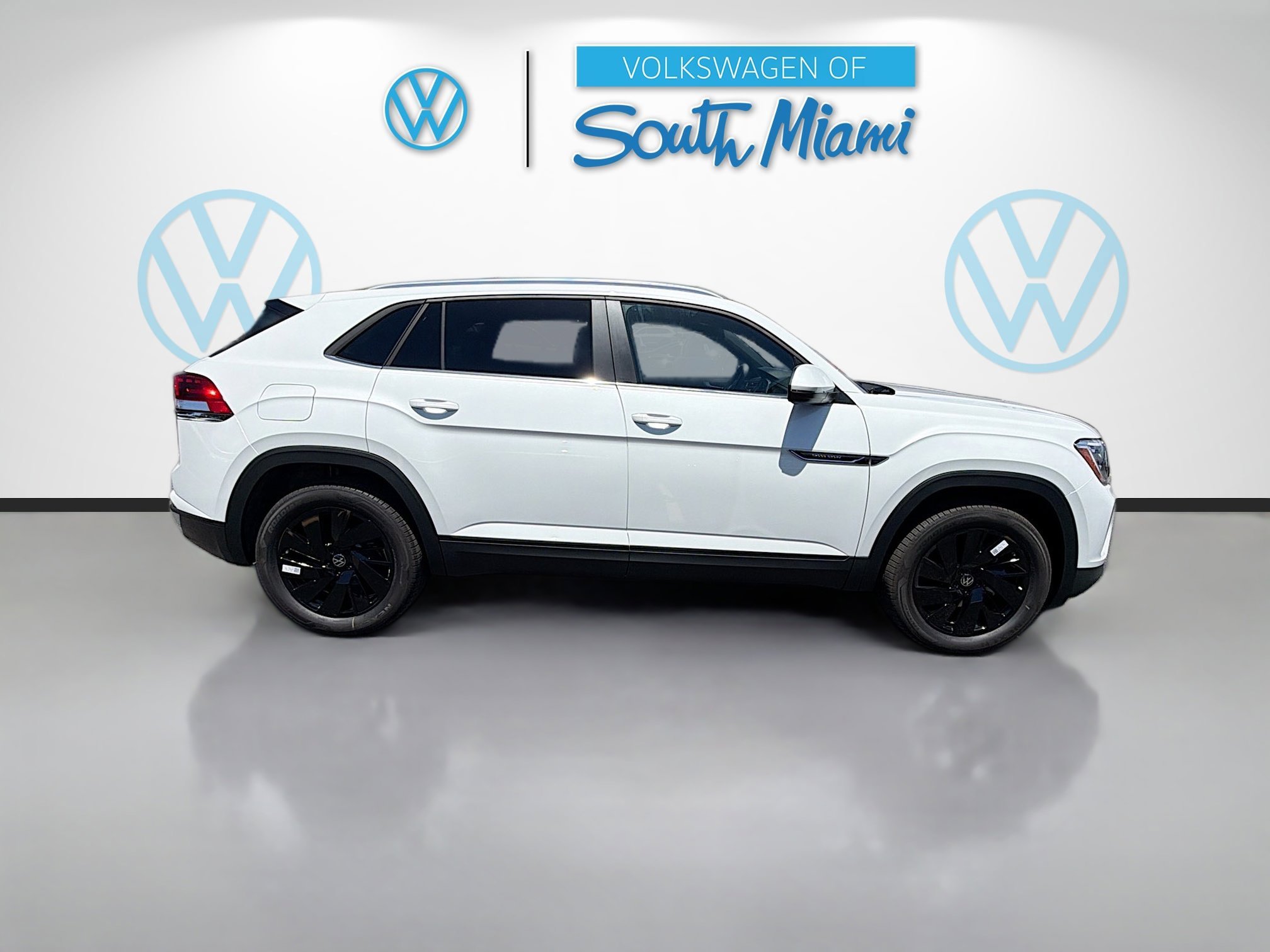 New 2026 White Pearl Volkswagen 2.0T SE w/Technology image 8