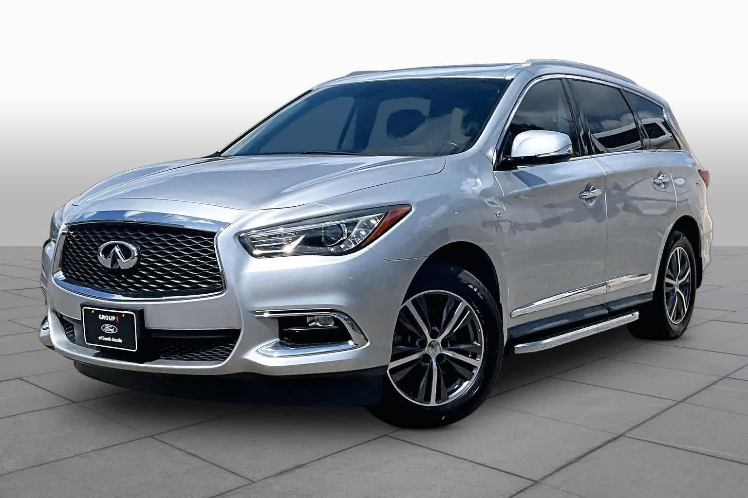 Used 2017 Liquid Platinum INFINITI  image 35