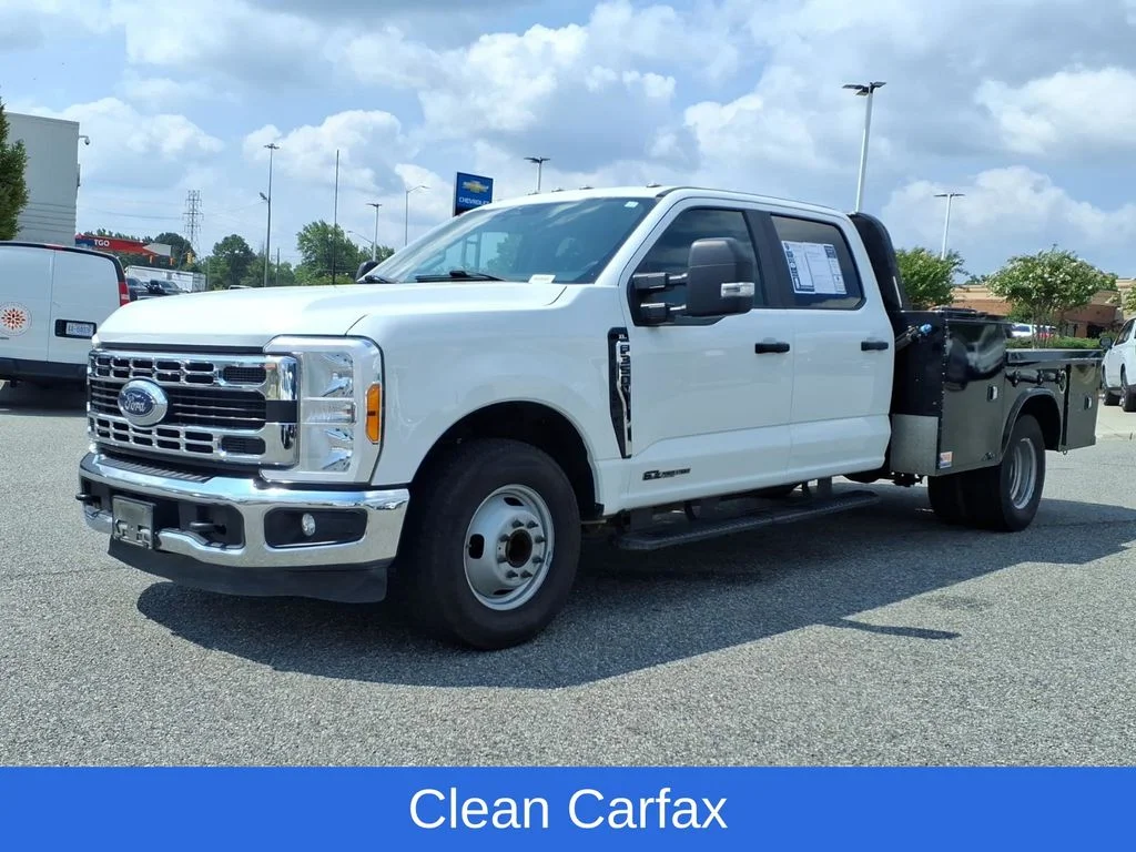 Used 2023 White Ford XL image 3