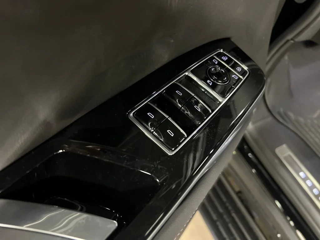 2026 Cadillac Escalade Sport - Photo 16