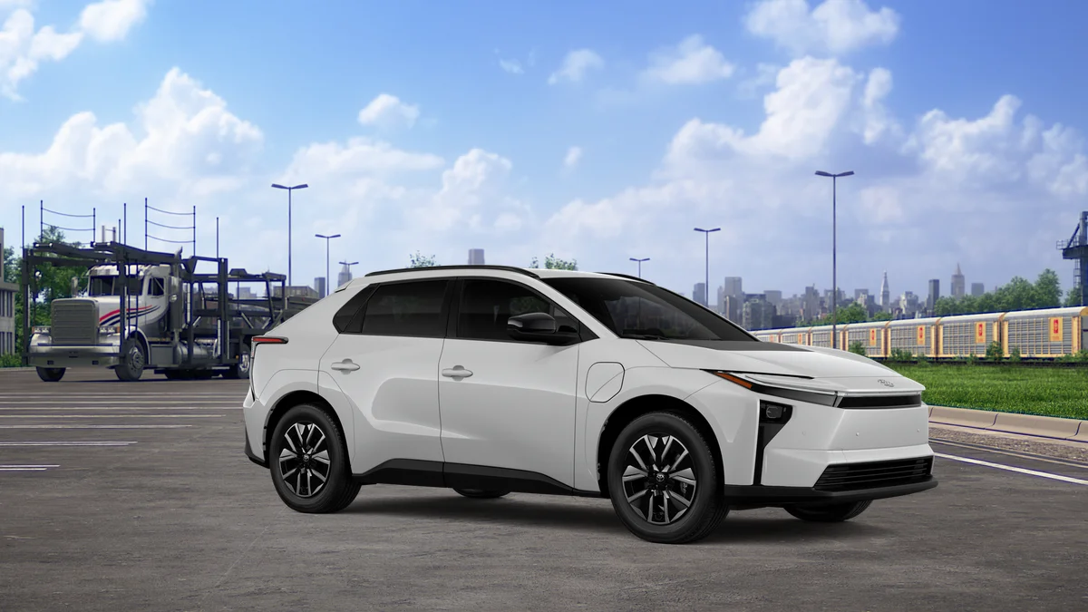 New 2026 Wind Chill Pearl Toyota XLE image 27