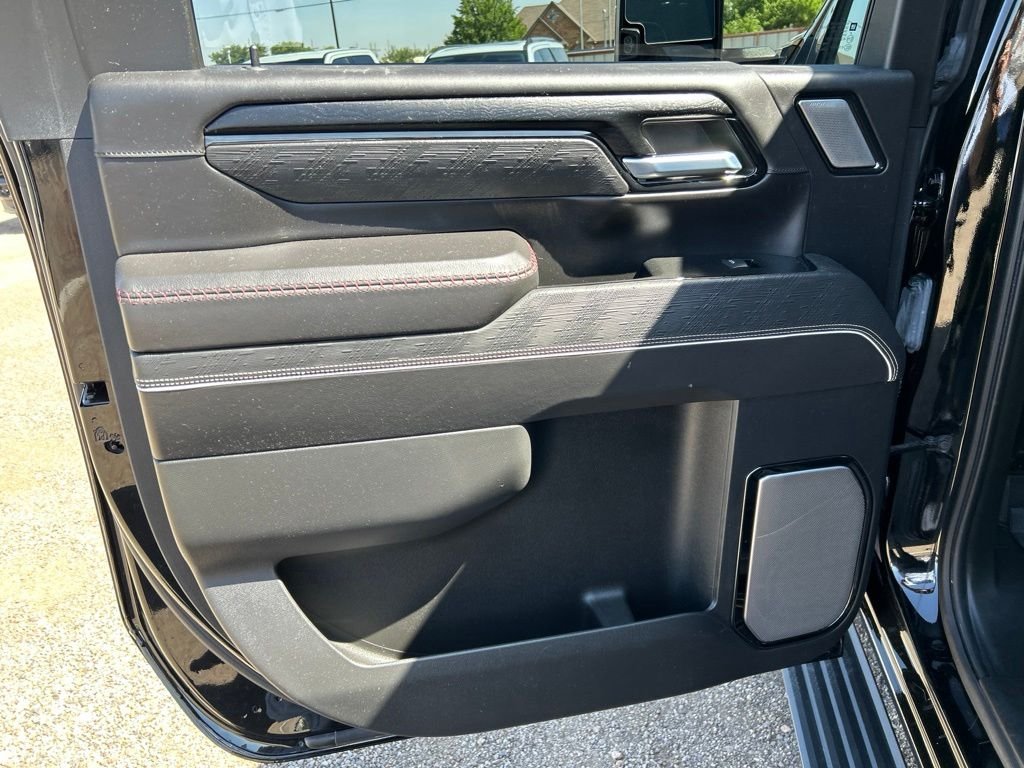 Used 2024 Onyx Black GMC AT4X image 34