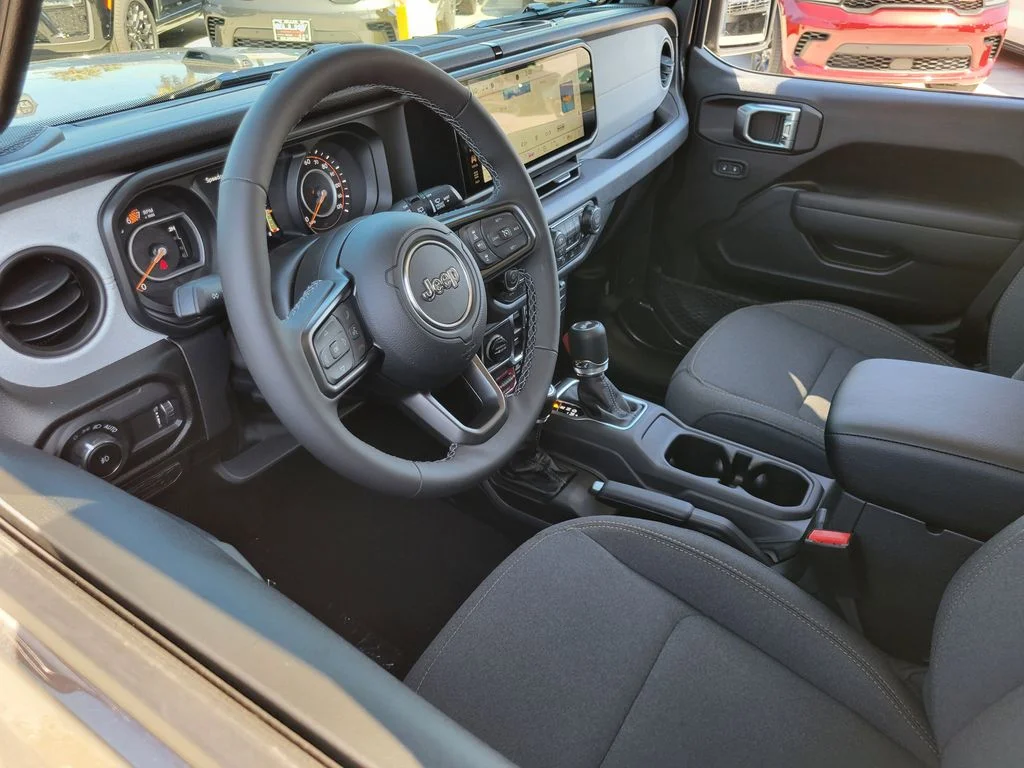 2026 Jeep Wrangler 4-Door photo 2