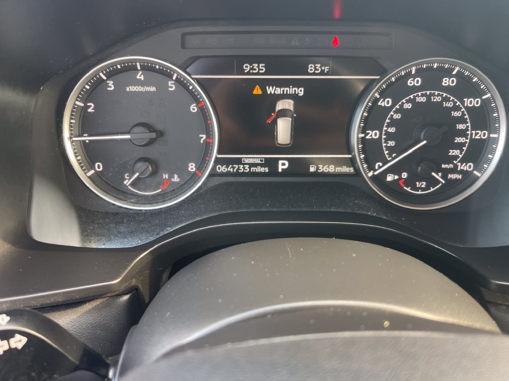Used 2024 Silver Mitsubishi SE image 19